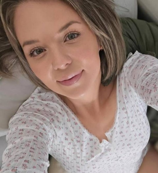 Mary70437 dating