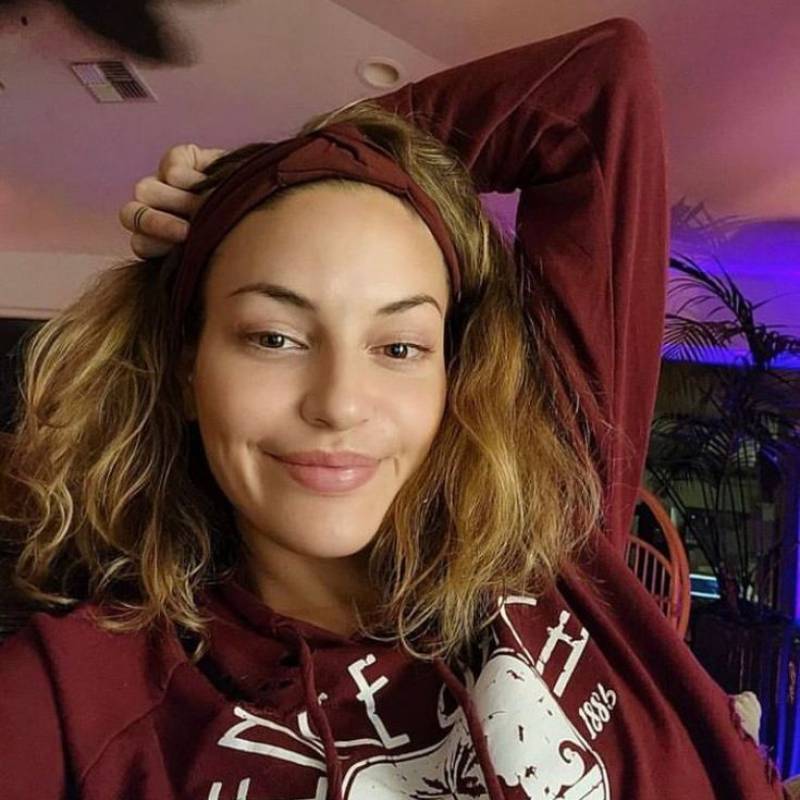 Oliviamina98309 dating