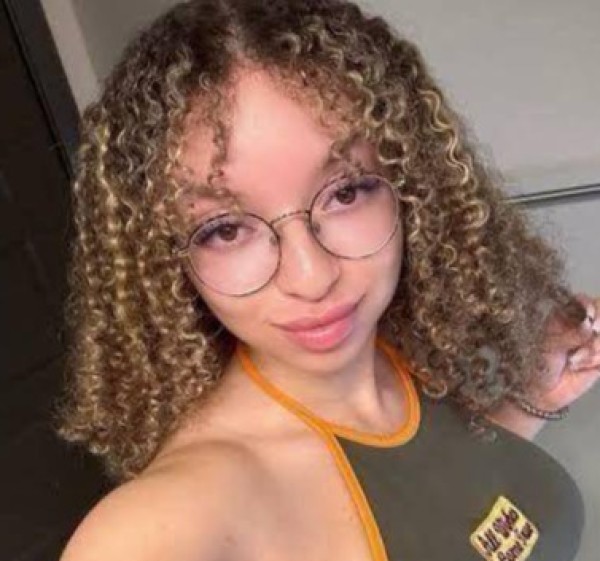 RoseKeith56890 dating