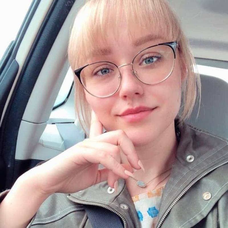 Julletsandra39115 dating