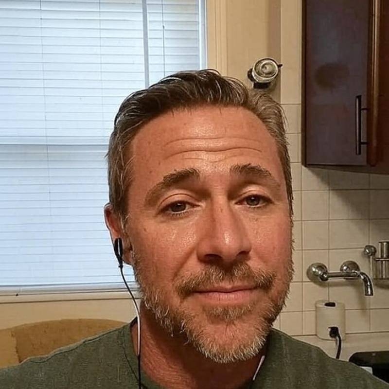 DanielDinero24409 dating