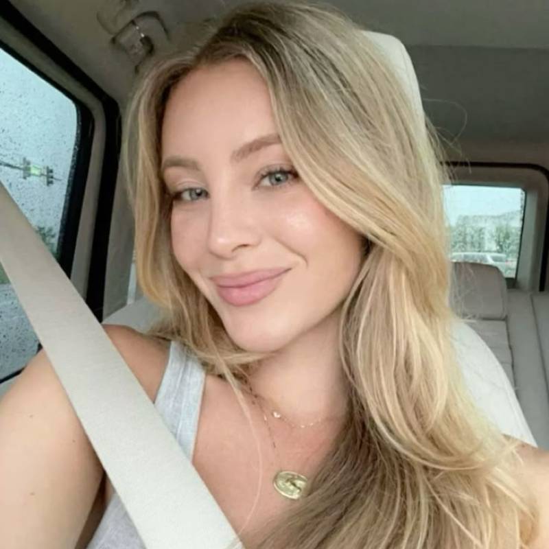 Julie28376 dating