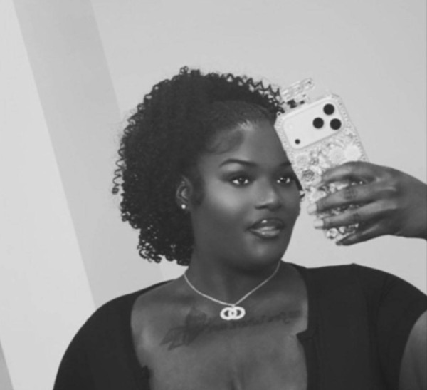 Victoria57593 dating
